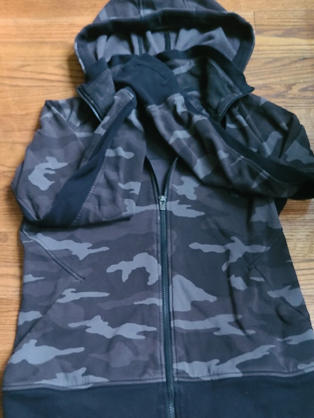 Athleta Women's Hooded Camo Zip Bomber Jacket - Black & Gray - Picture 5 of 6